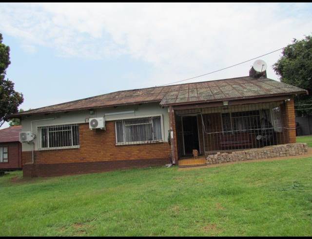 7 BEDROOM HOUSE FOR SALE IN VALHALLA